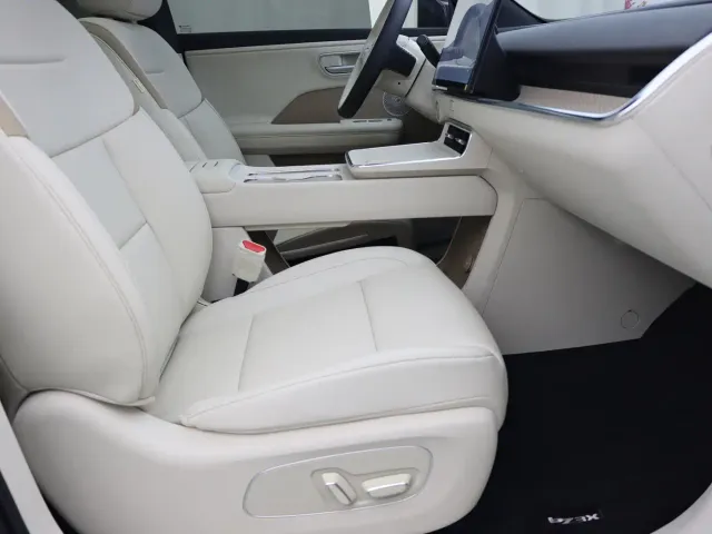 Toyota BoZhi 3X — Фото автомобиля 9