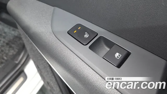 Kia Niro The All New — Фото автомобиля 24