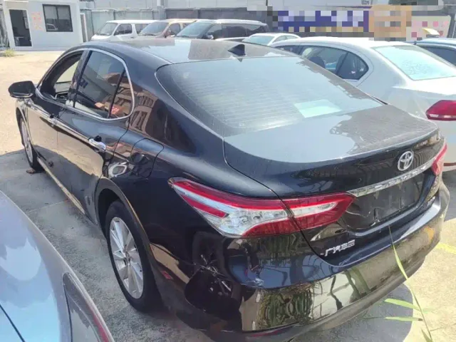 Toyota Camry — Фото автомобиля 4