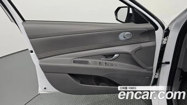 Hyundai Avante CN7 — Фото автомобиля 24