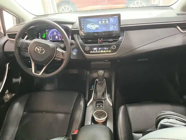 Toyota Corolla — Фото автомобиля 12