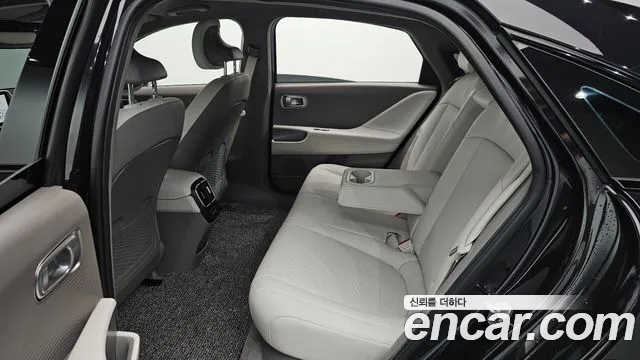 Hyundai Ioniq 6 — Фото автомобиля 16
