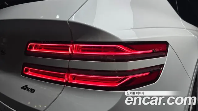 Genesis GV80 — Фото автомобиля 8
