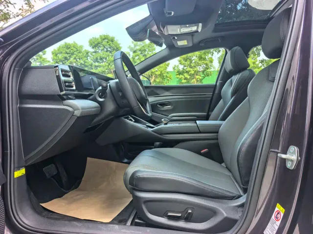 BYD Qin L 2024 DM-i 120KM Superior Edition — Фото автомобиля 10