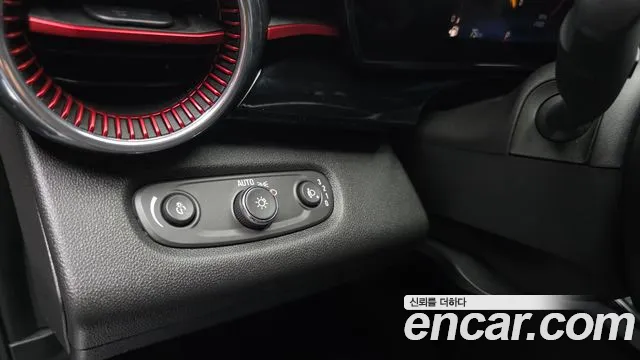 ChevroletGMDaewoo Trax Trax Кроссовер — Фото автомобиля 20