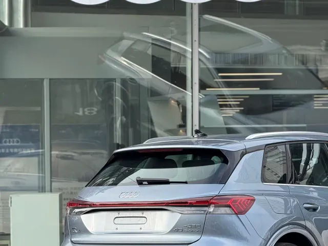 Audi Q4 e-tron — Фото автомобиля 8