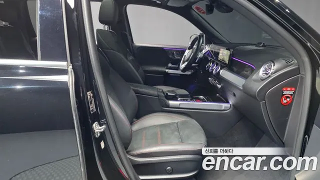 Mercedes-Benz GLB-Class — Фото автомобиля 11