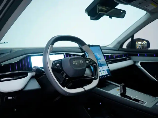 Geely Boyue L — Фото автомобиля 16