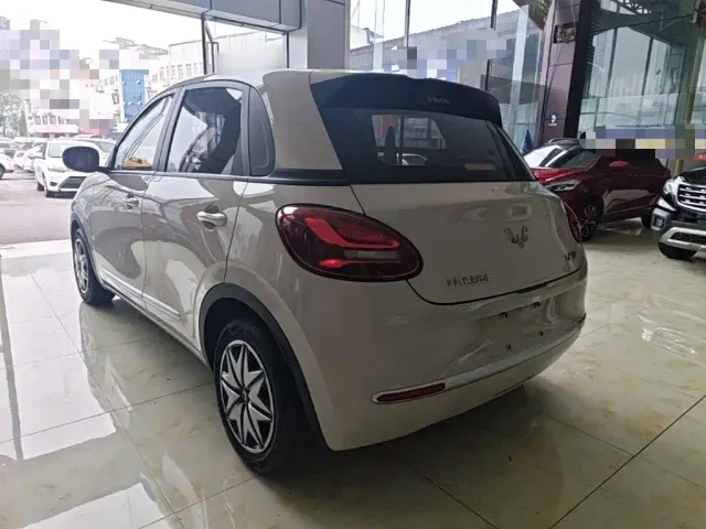 Wuling Bingo — Фото автомобиля 4