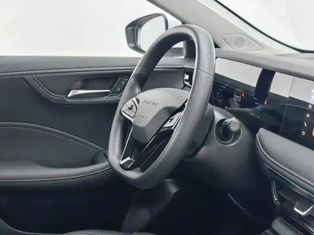 Roewe i5 — Фото автомобиля 22