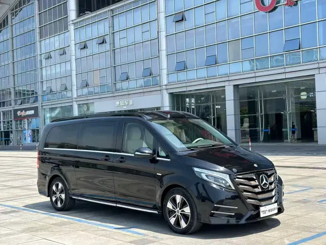 Mercedes-Benz V-Class — Фото автомобиля 3