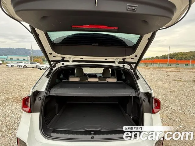 BMW X1 U11 — Фото автомобиля 4