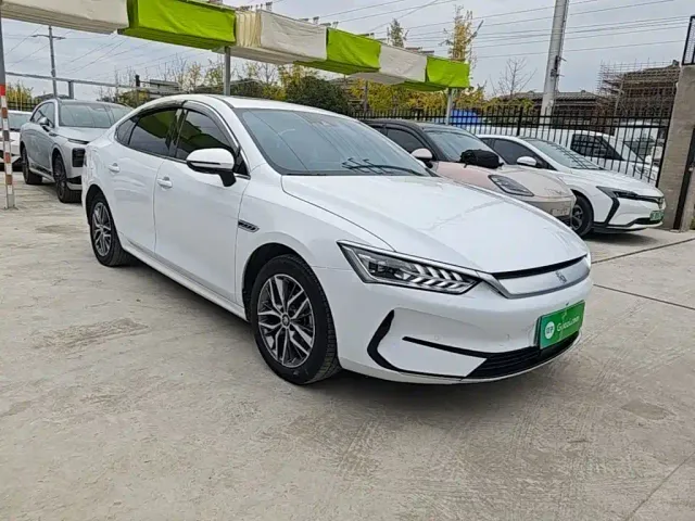 BYD Qin PLUS — Фото автомобиля 3