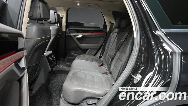 Volkswagen Touareg Touareg 3 поколение 3.0 TDI Prestige — Фото автомобиля 10
