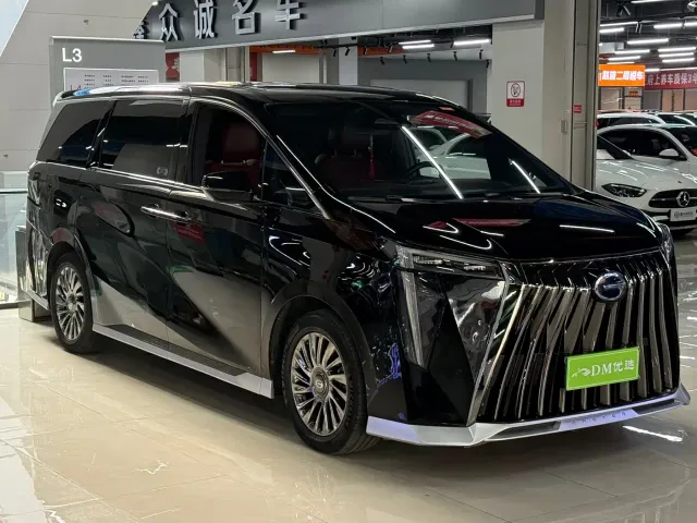 Фотография автомобиля — GAC Trumpchi M8