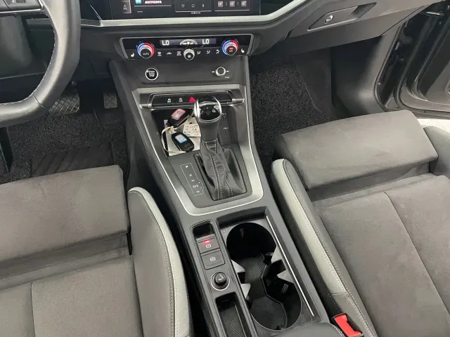 Audi Q3 — Фото автомобиля 11