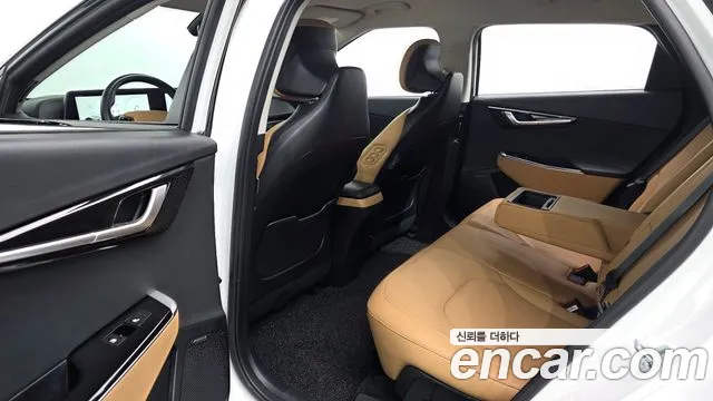 Kia EV6 — Фото автомобиля 11