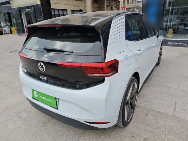 Volkswagen ID.3 — Фото автомобиля 6