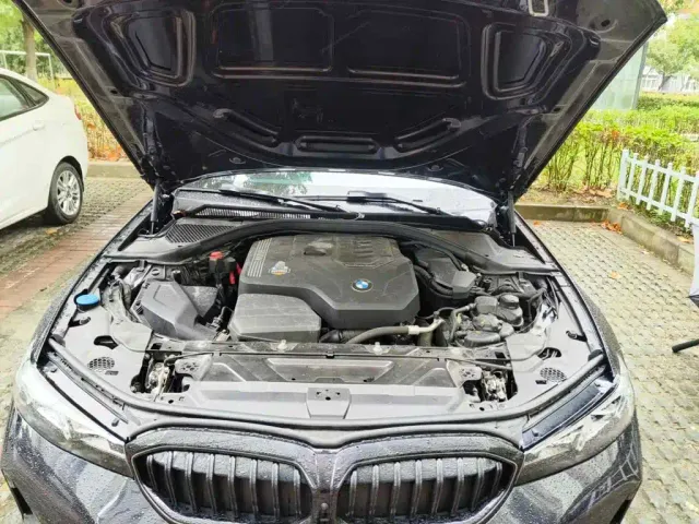 BMW 3 Series — Фото автомобиля 3