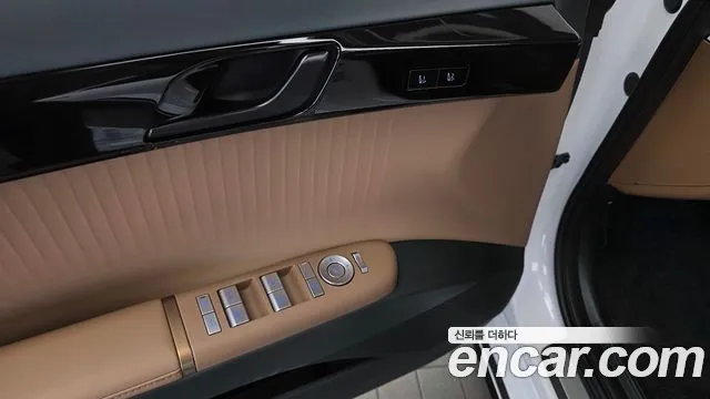 Hyundai Grandeur GN7 — Фото автомобиля 28