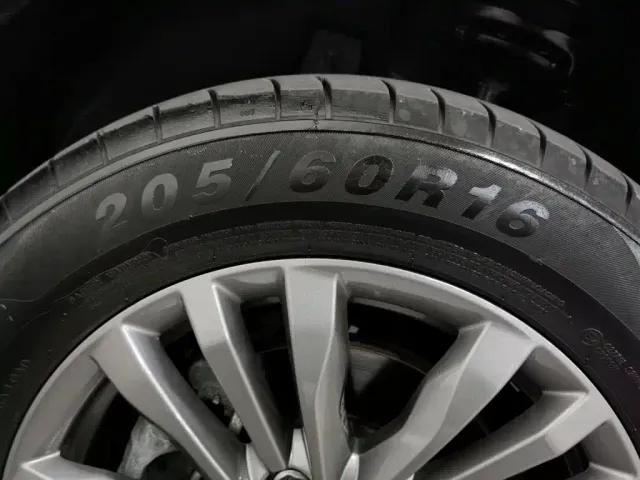 Maxus G50 — Фото автомобиля 24