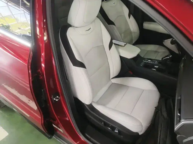 Cadillac XT4 — Фото автомобиля 24