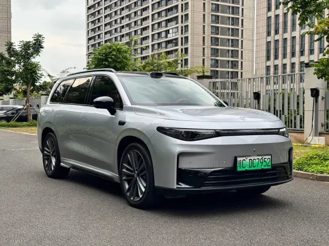 Leapmotor C16 — Фото автомобиля 12