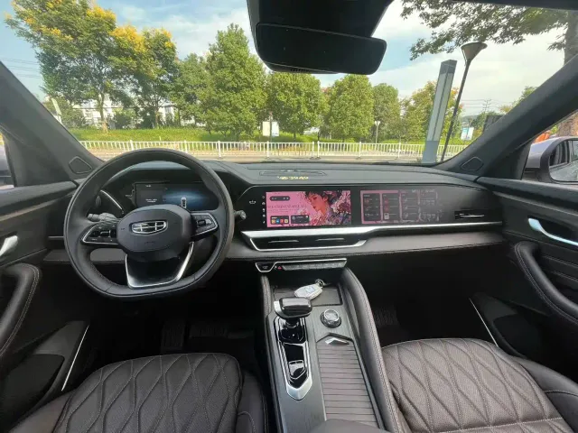 Geely Xingyue L — Фото автомобиля 5