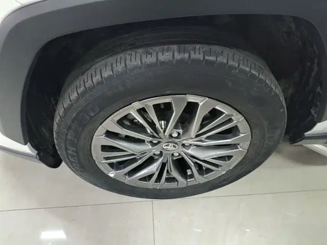 Toyota Wildlander — Фото автомобиля 22