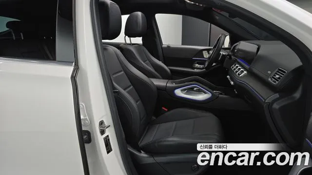 Mercedes-Benz GLE-Class — Фото автомобиля 10