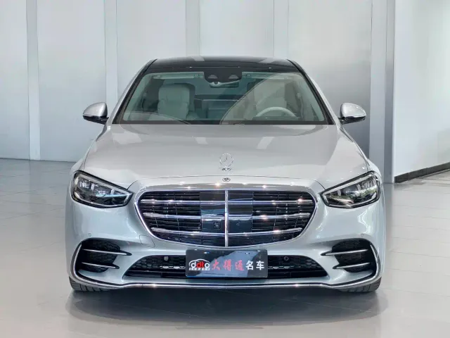 Mercedes-Benz S-Class — Фото автомобиля 2