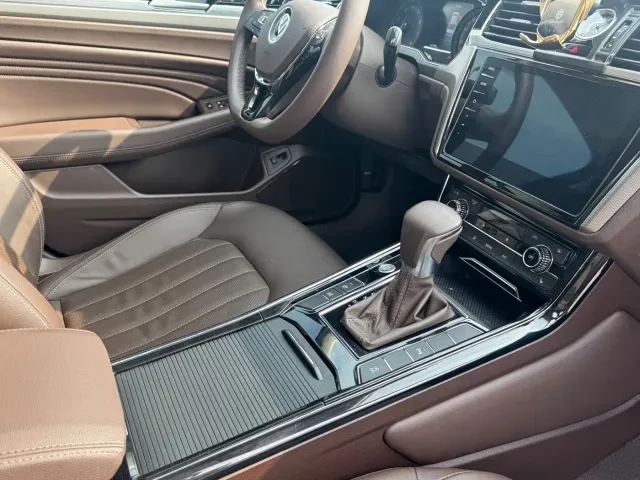 Volkswagen Phideon — Фото автомобиля 15