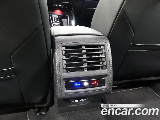 Volkswagen Golf Golf 8 поколение 2.0 TDI Prestige — Фото автомобиля 18