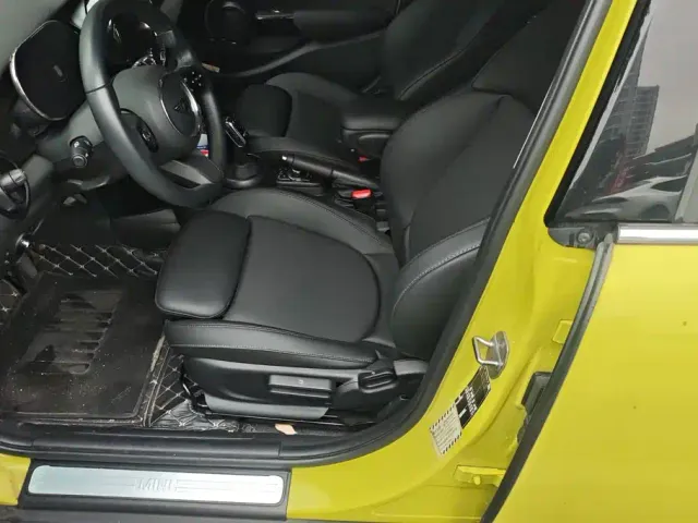 MINI Hatch — Фото автомобиля 9