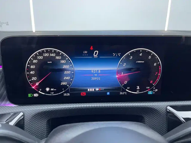 Mercedes-Benz A-Class — Фото автомобиля 26