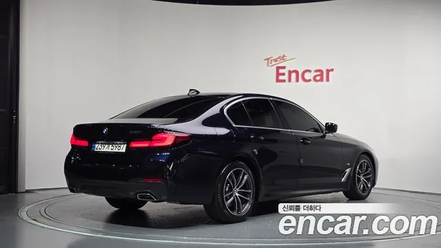 BMW 5 Series G30 — Фото автомобиля 2