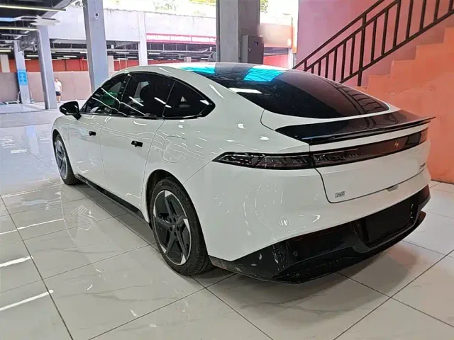 Dongfeng eπ 007 — Фото автомобиля 4