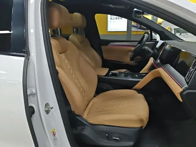BYD Song L DM-i — Фото автомобиля 12