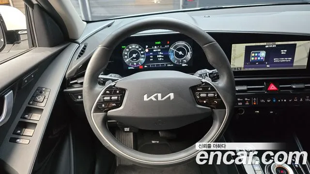 Kia Niro — Фото автомобиля 13