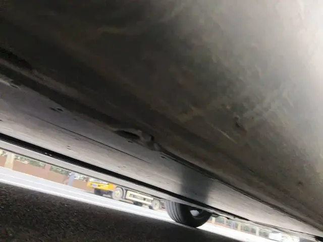 Tesla Model Y — Фото автомобиля 9