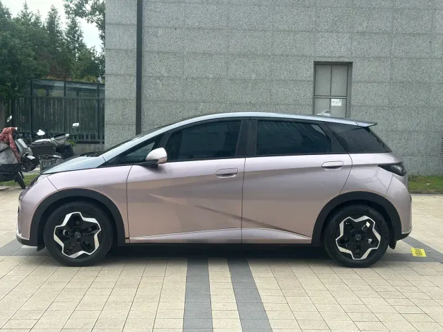 BYD Dolphin — Фото автомобиля 3