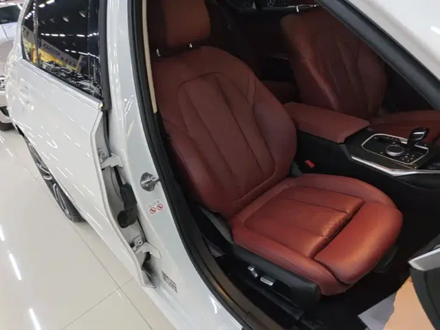 BMW 3 Series — Фото автомобиля 24