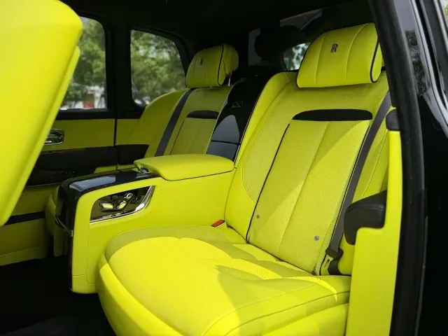 Rolls-Royce Cullinan — Фото автомобиля 19