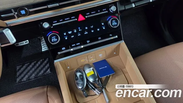Hyundai Santa Fe — Фото автомобиля 23