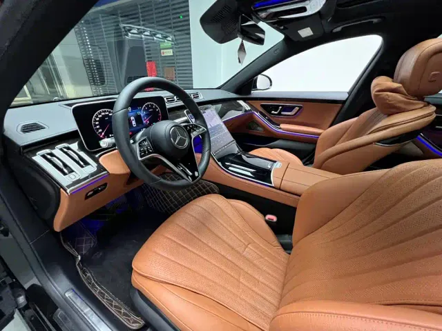 Mercedes-Benz S-Class — Фото автомобиля 3