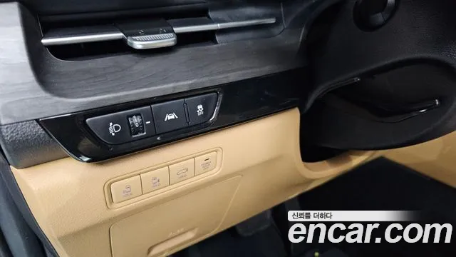 Kia Carnival — Фото автомобиля 23
