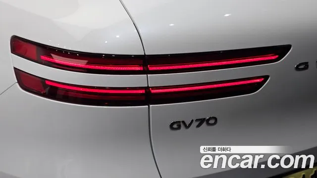 Genesis GV70 2.5T Бензин AWD — Фото автомобиля 23