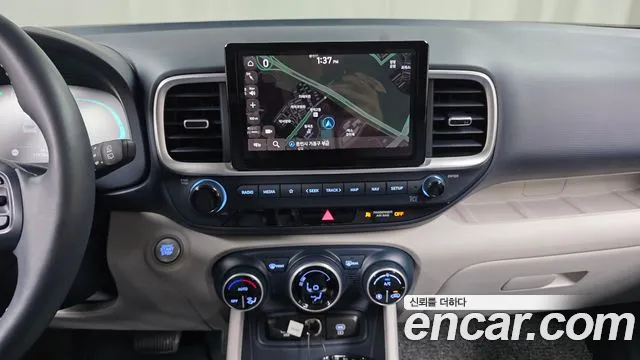 Hyundai Venue — Фото автомобиля 19