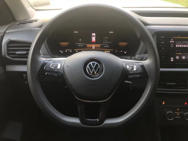 Volkswagen T-Cross — Фото автомобиля 18