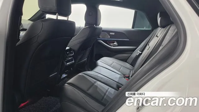 Mercedes-Benz GLE-Class — Фото автомобиля 26